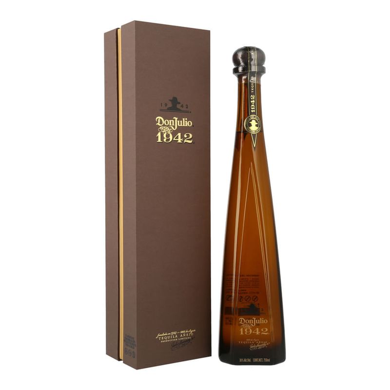 Tequila Don Julio Añejo 1942 750 ml con Estuche Alambique 251