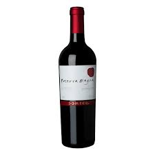 Vino Tinto Reserva Magna Domecq Nebbiolo botella 750 ml